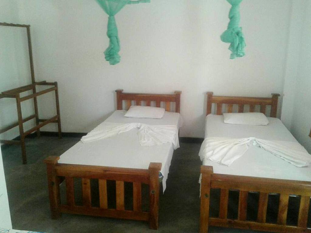 Parakum Rest Rooms Polonnaruwa Buitenkant foto
